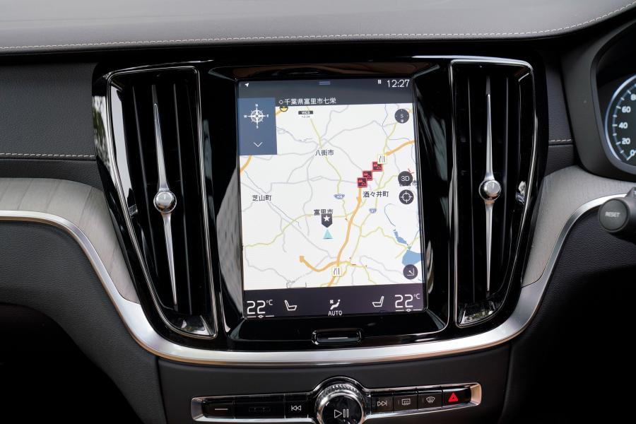 Детали интерьера Volvo S60 T6 Inscription 2016 года  (JP) (фото 30 из 35)